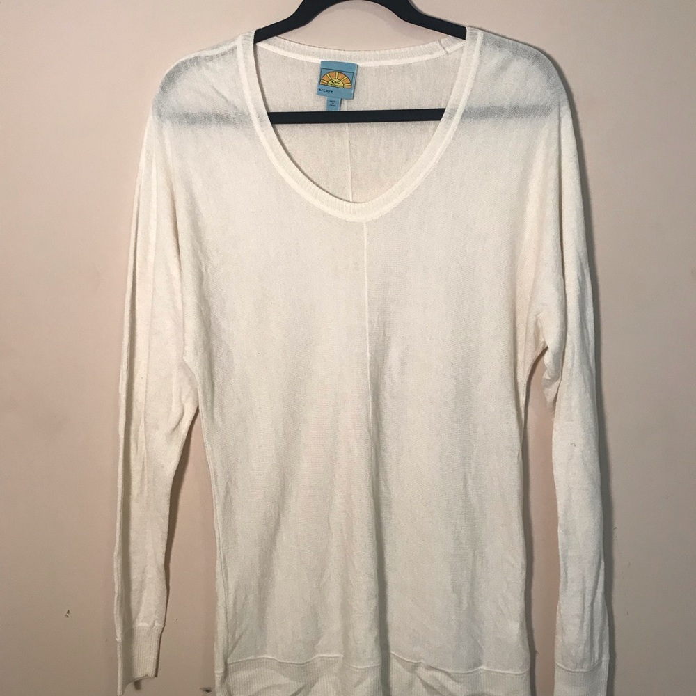 C and c California cream pullover sweater